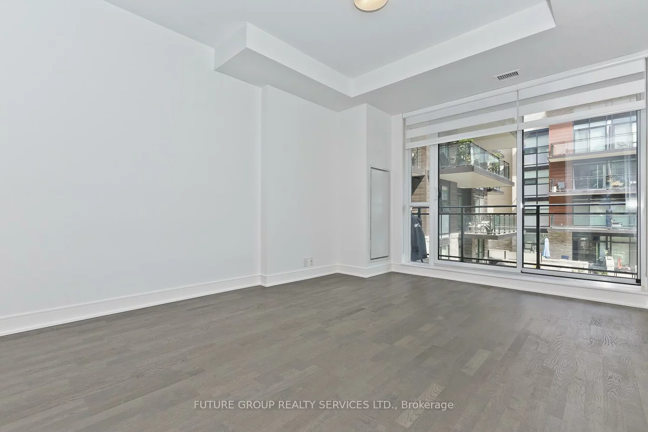 1575, Lakeshore, Clarkson, Mississauga