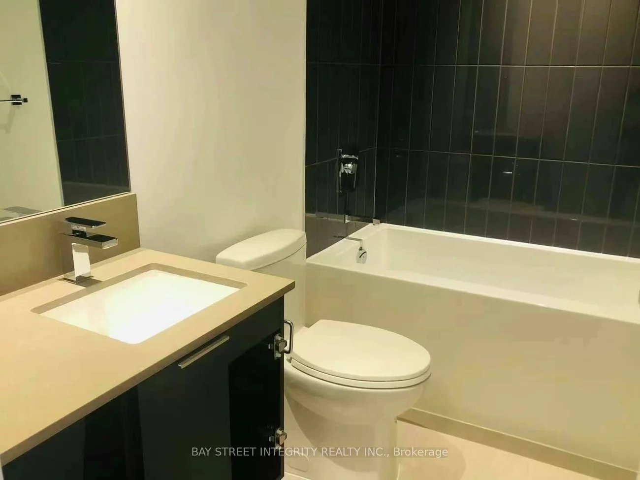 3900, confederation, City Centre, Mississauga