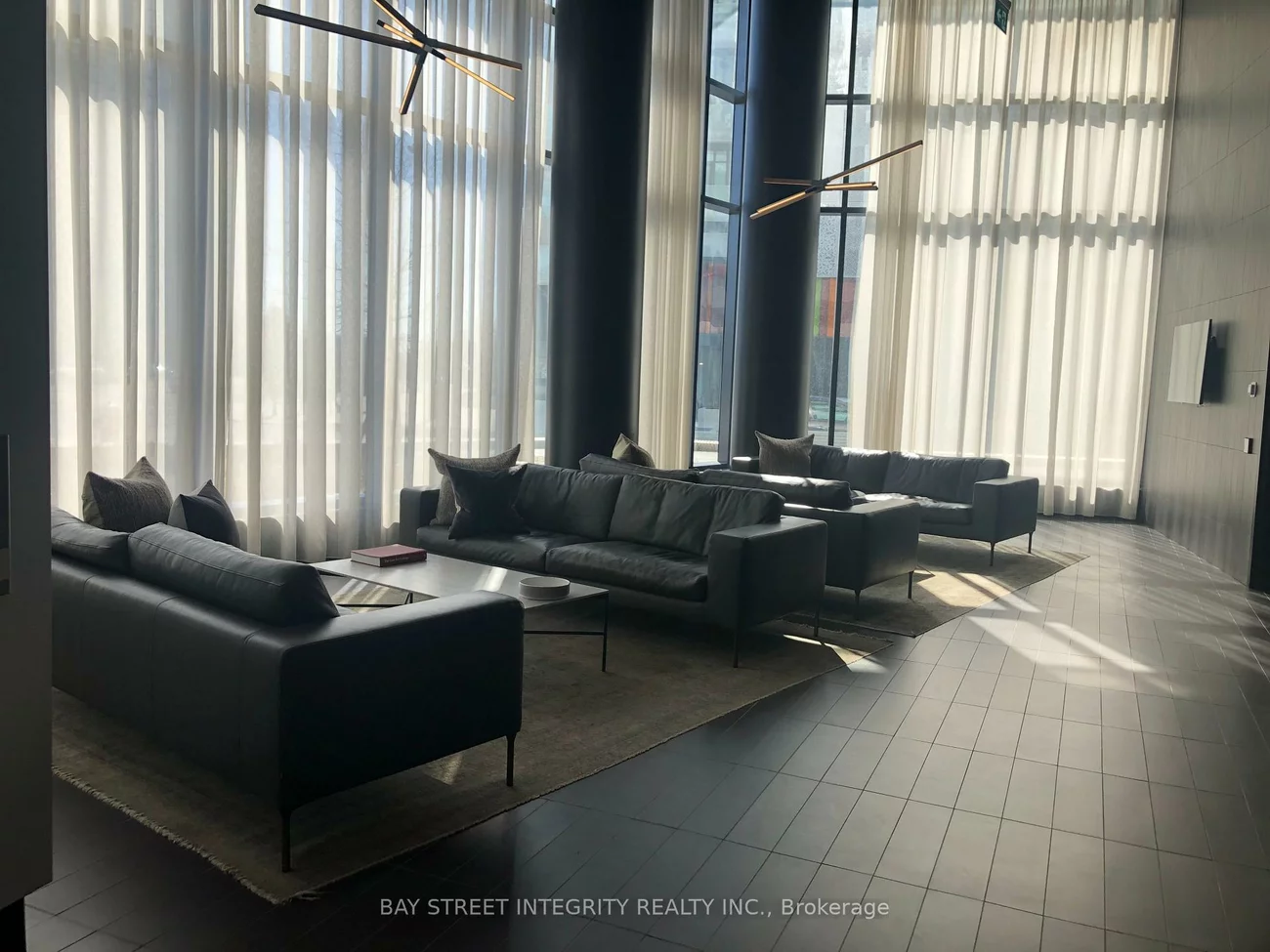 3900, confederation, City Centre, Mississauga