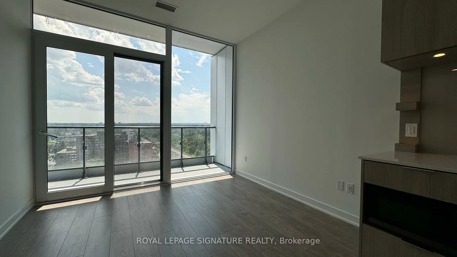 28, Ann, Port Credit, Mississauga