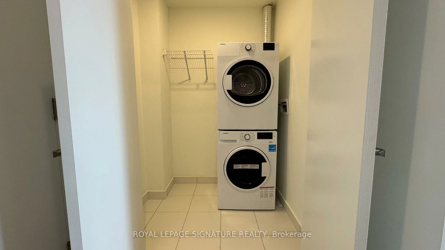 28, Ann, Port Credit, Mississauga