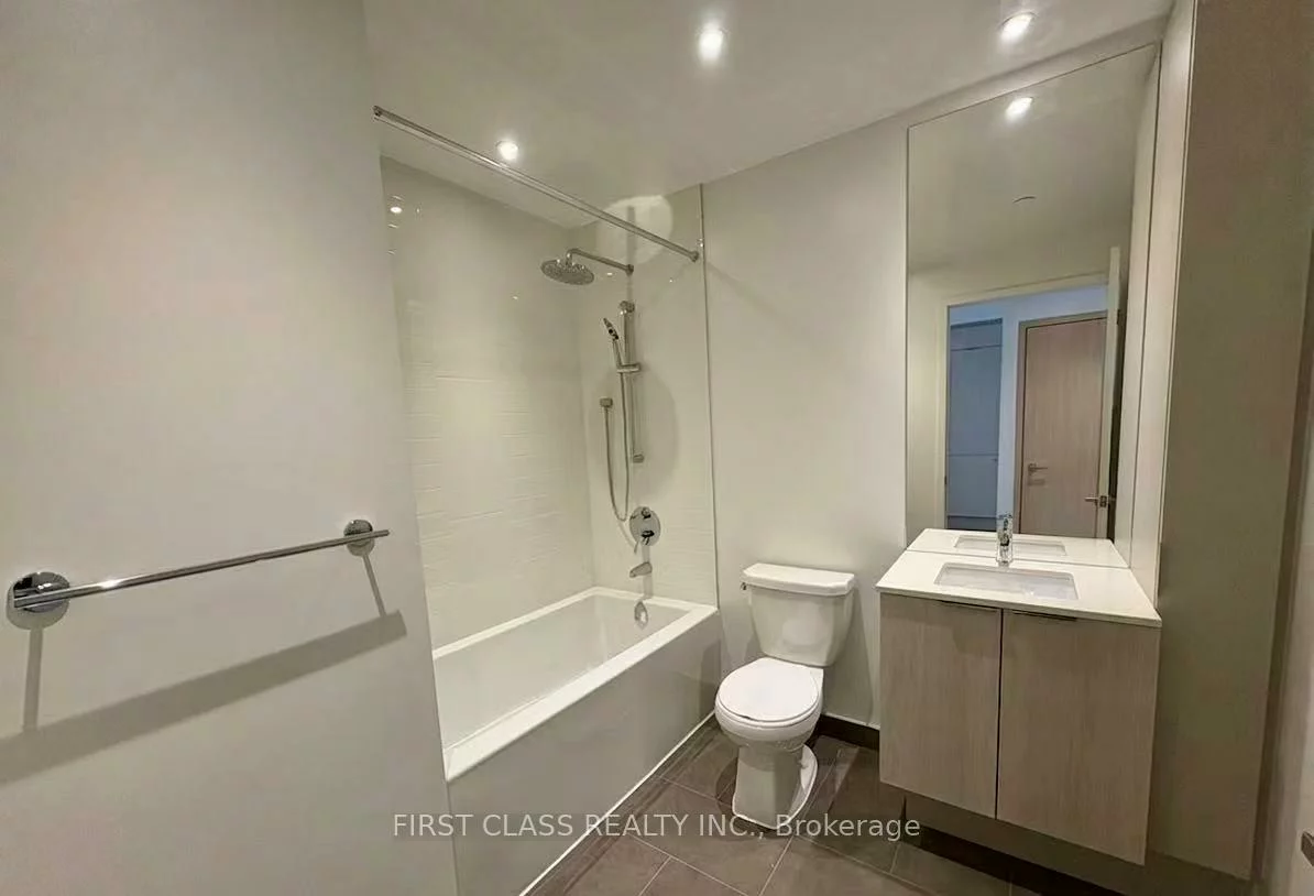 448, Burnhamthorpe, City Centre, Mississauga