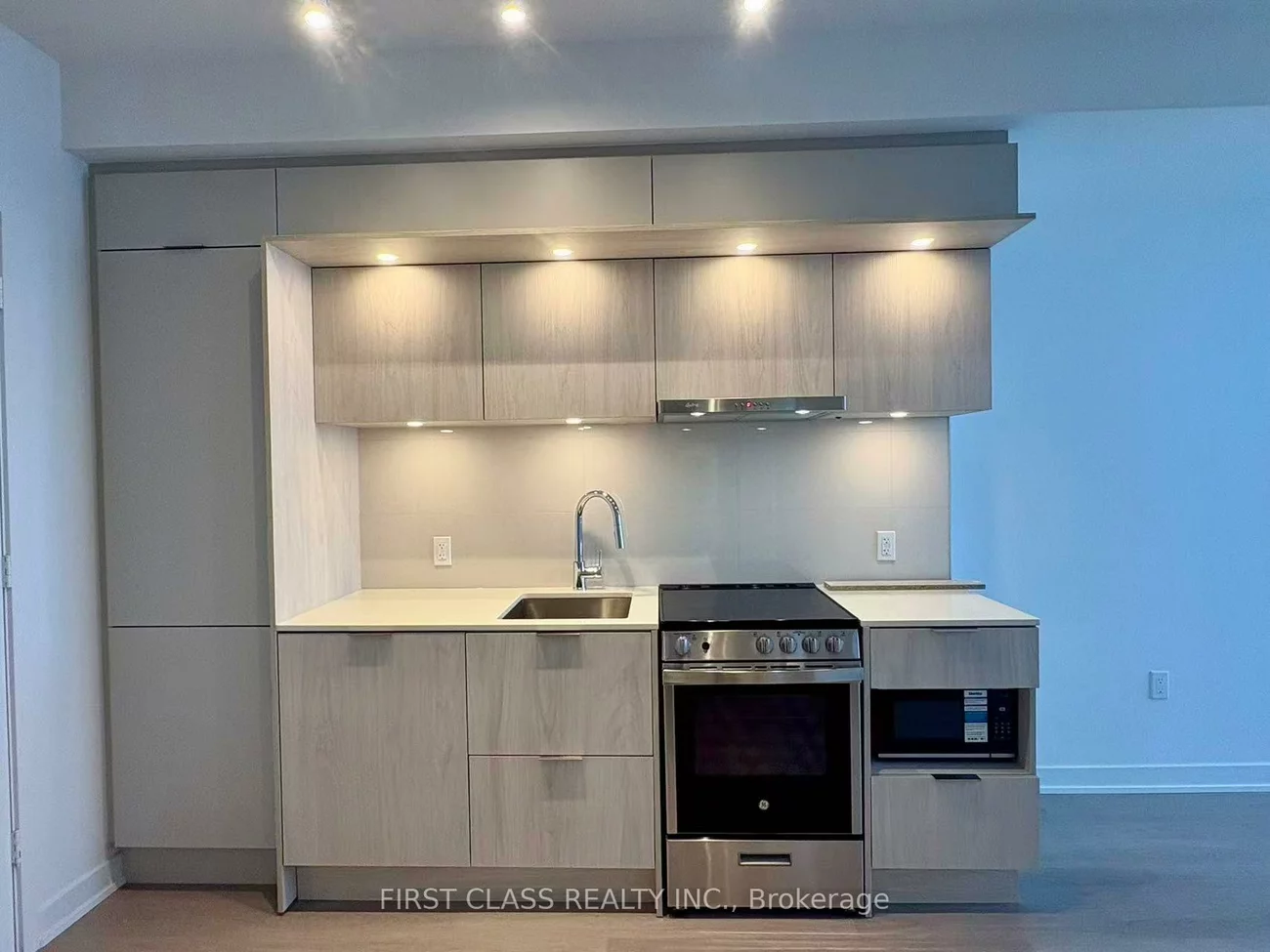 448, Burnhamthorpe, City Centre, Mississauga