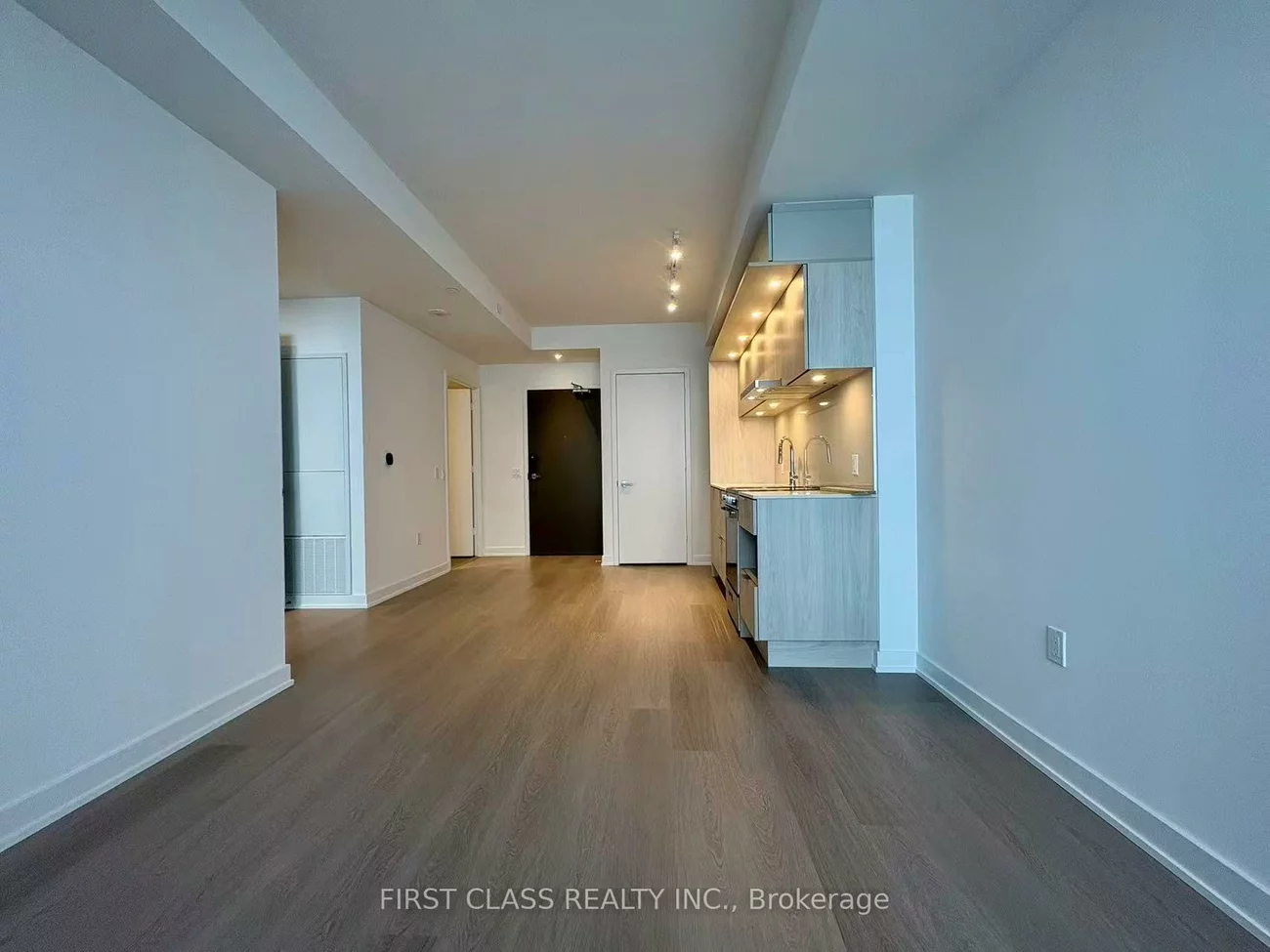 448, Burnhamthorpe, City Centre, Mississauga