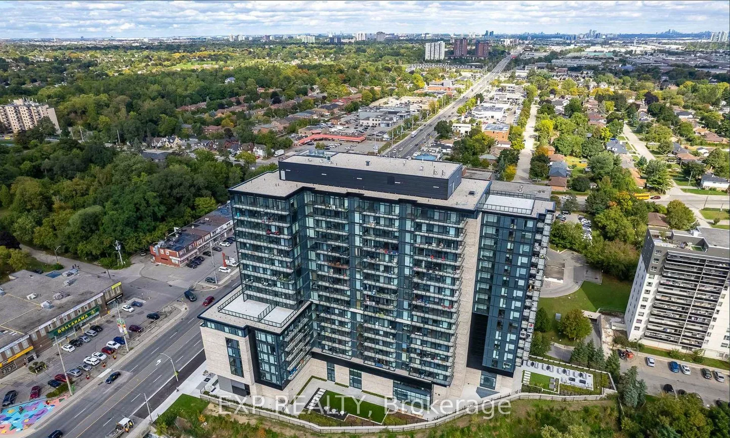 86, Dundas, Cooksville, Mississauga