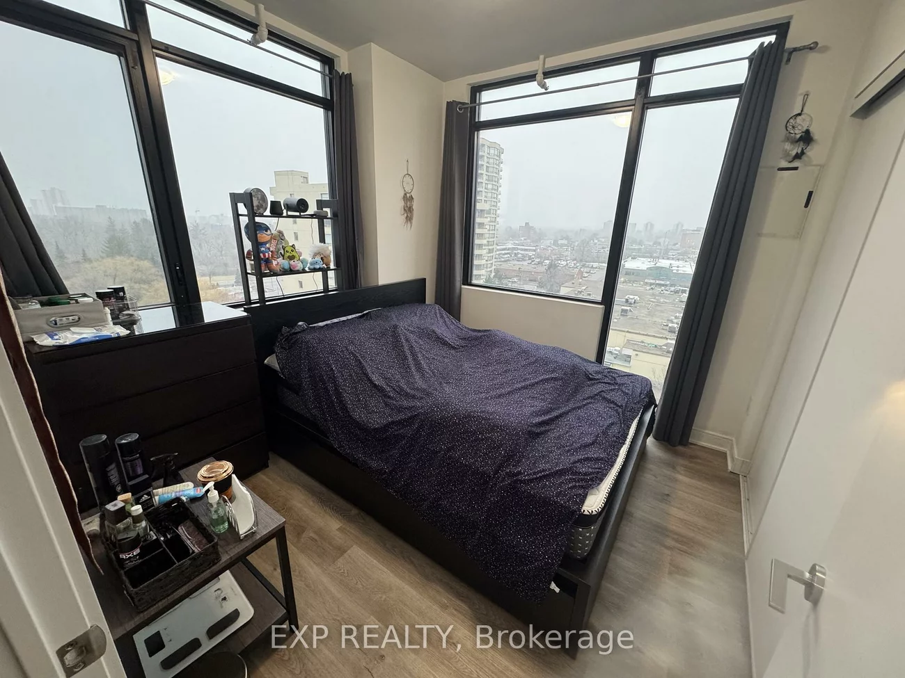 86, Dundas, Cooksville, Mississauga