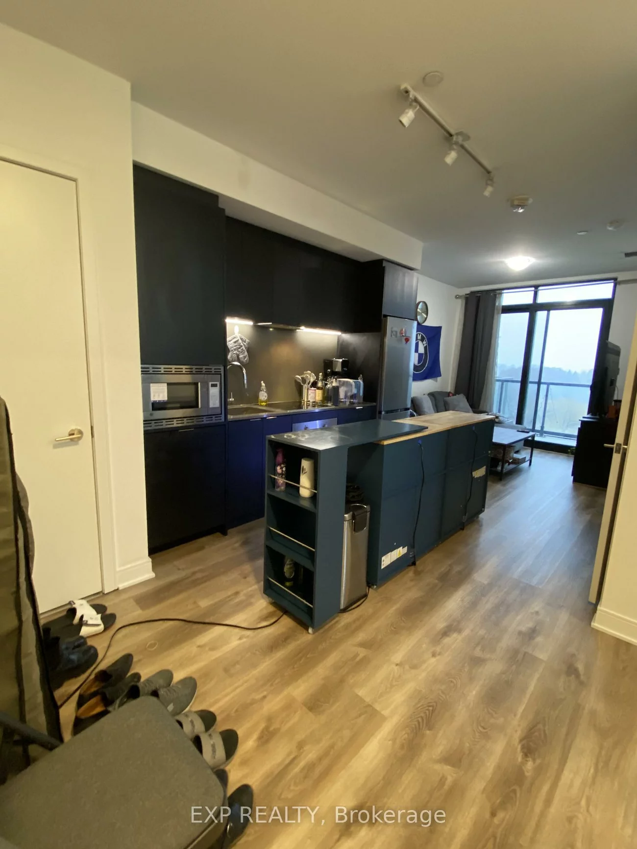 86, Dundas, Cooksville, Mississauga