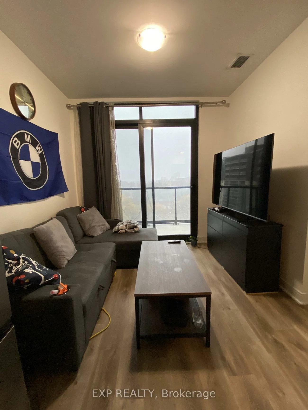 86, Dundas, Cooksville, Mississauga