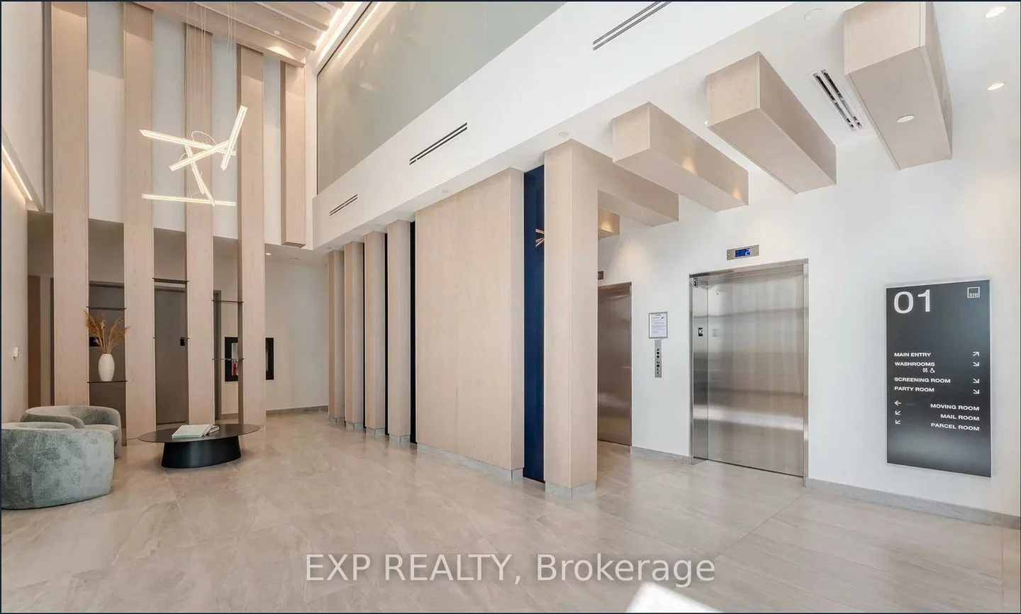 86, Dundas, Cooksville, Mississauga