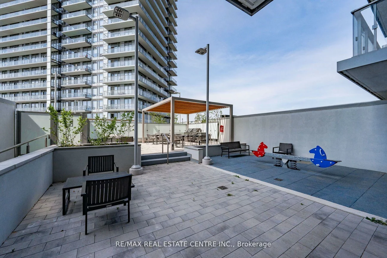 4655, Metcalfe, Central Erin Mills, Mississauga