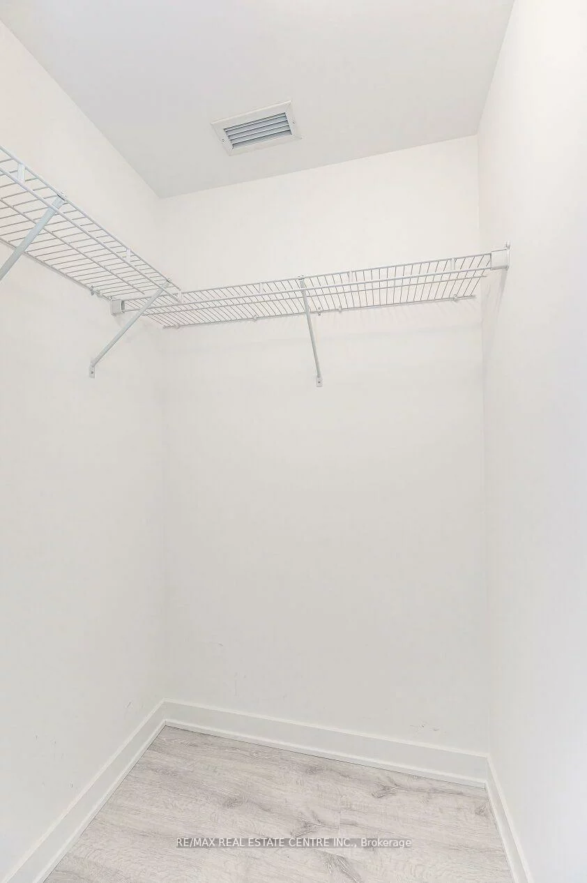 4655, Metcalfe, Central Erin Mills, Mississauga