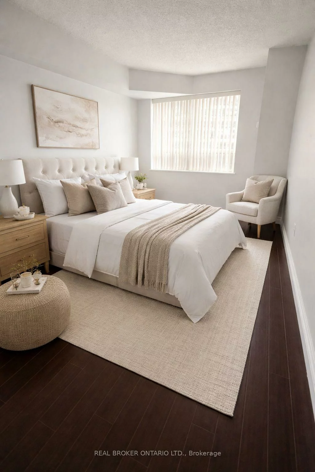 325, Webb, City Centre, Mississauga