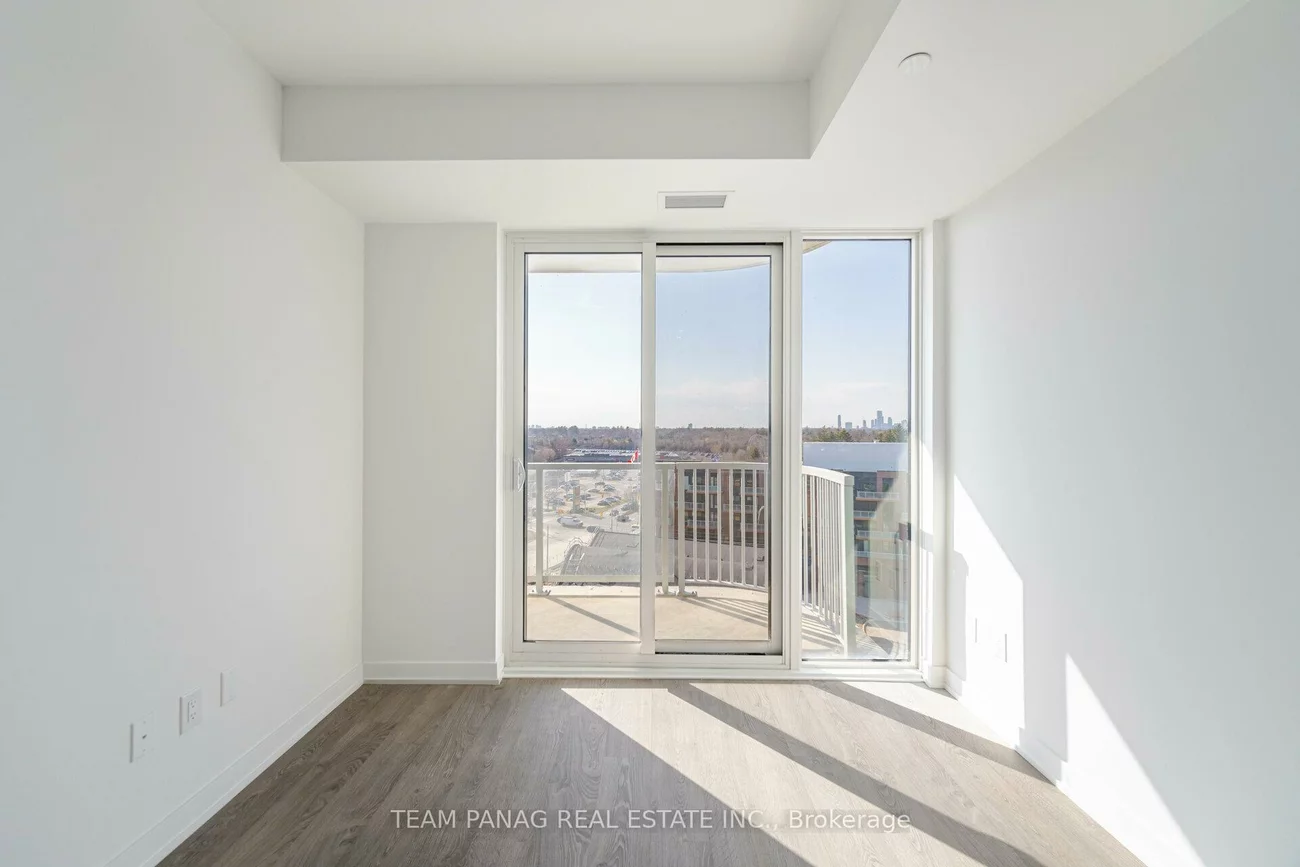 220, Missinnihe, Port Credit, Mississauga