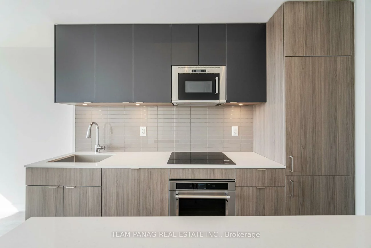 220, Missinnihe, Port Credit, Mississauga