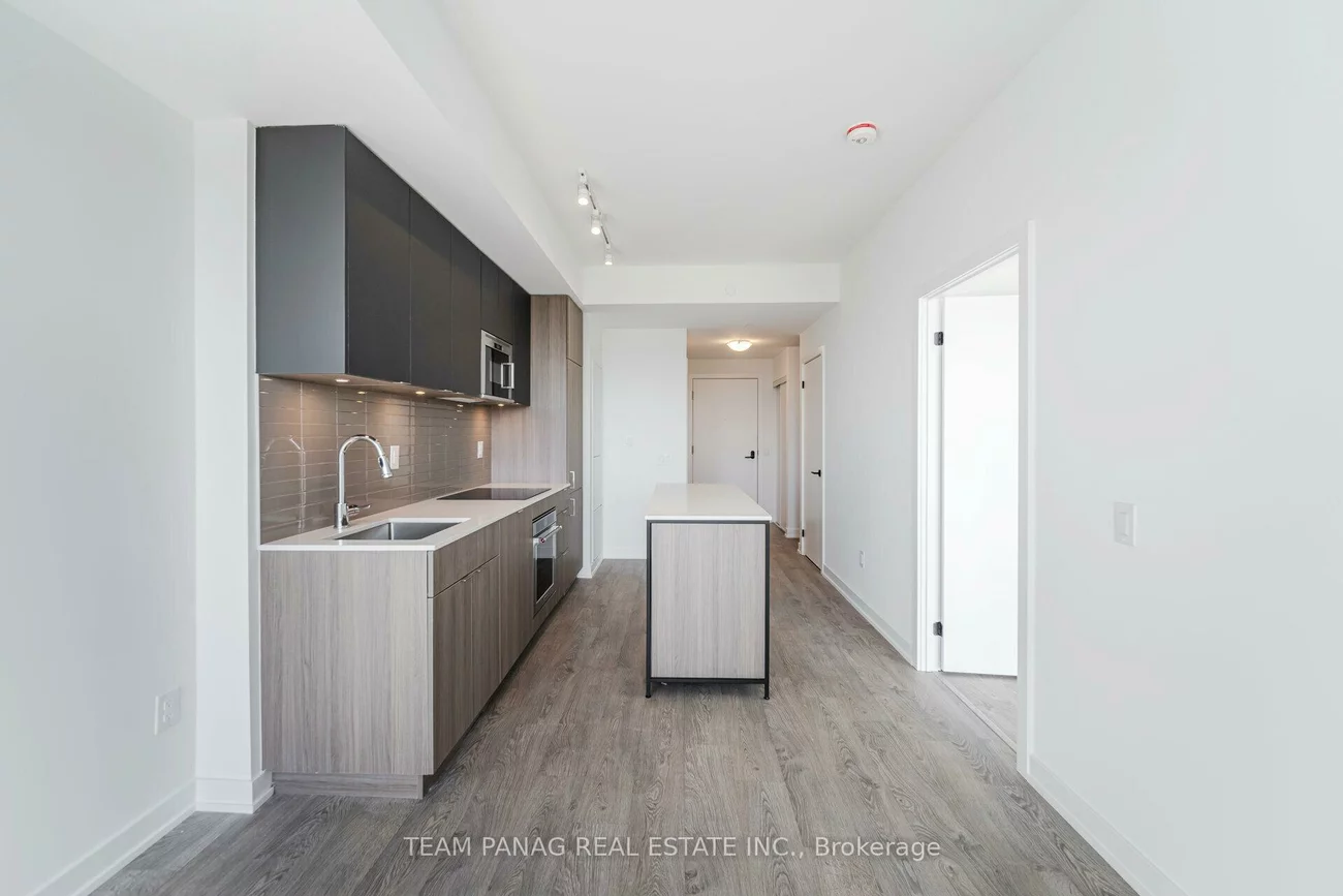 220, Missinnihe, Port Credit, Mississauga