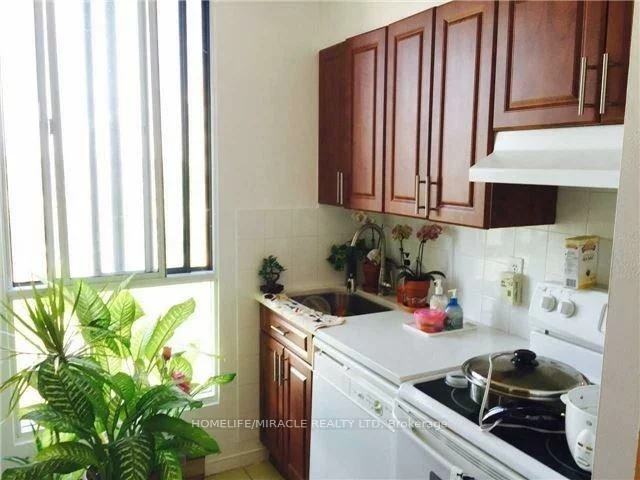 145, Hillcrest, Cooksville, Mississauga