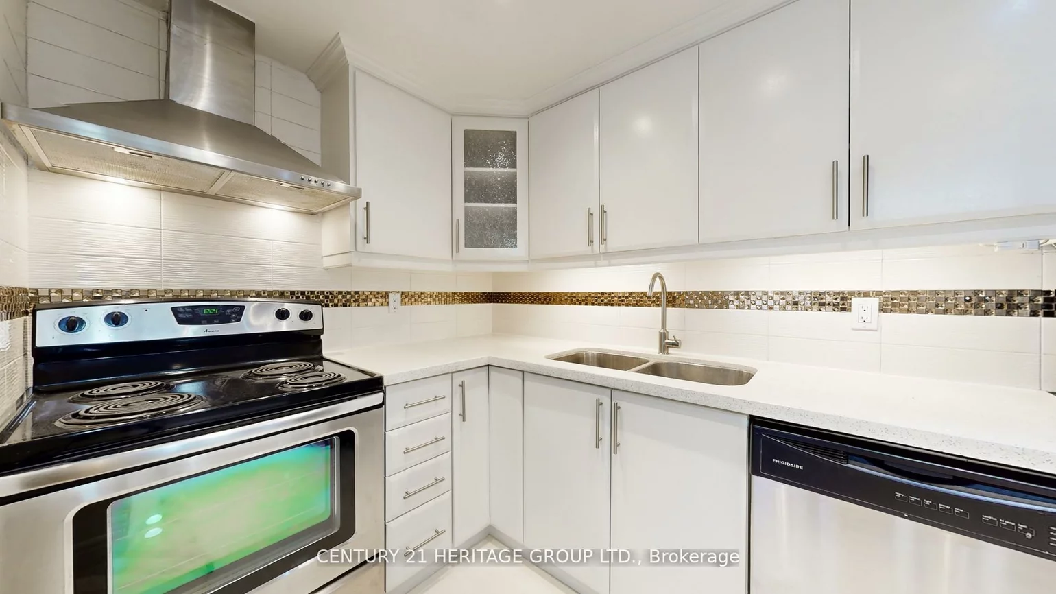 145, Hillcrest, Cooksville, Mississauga