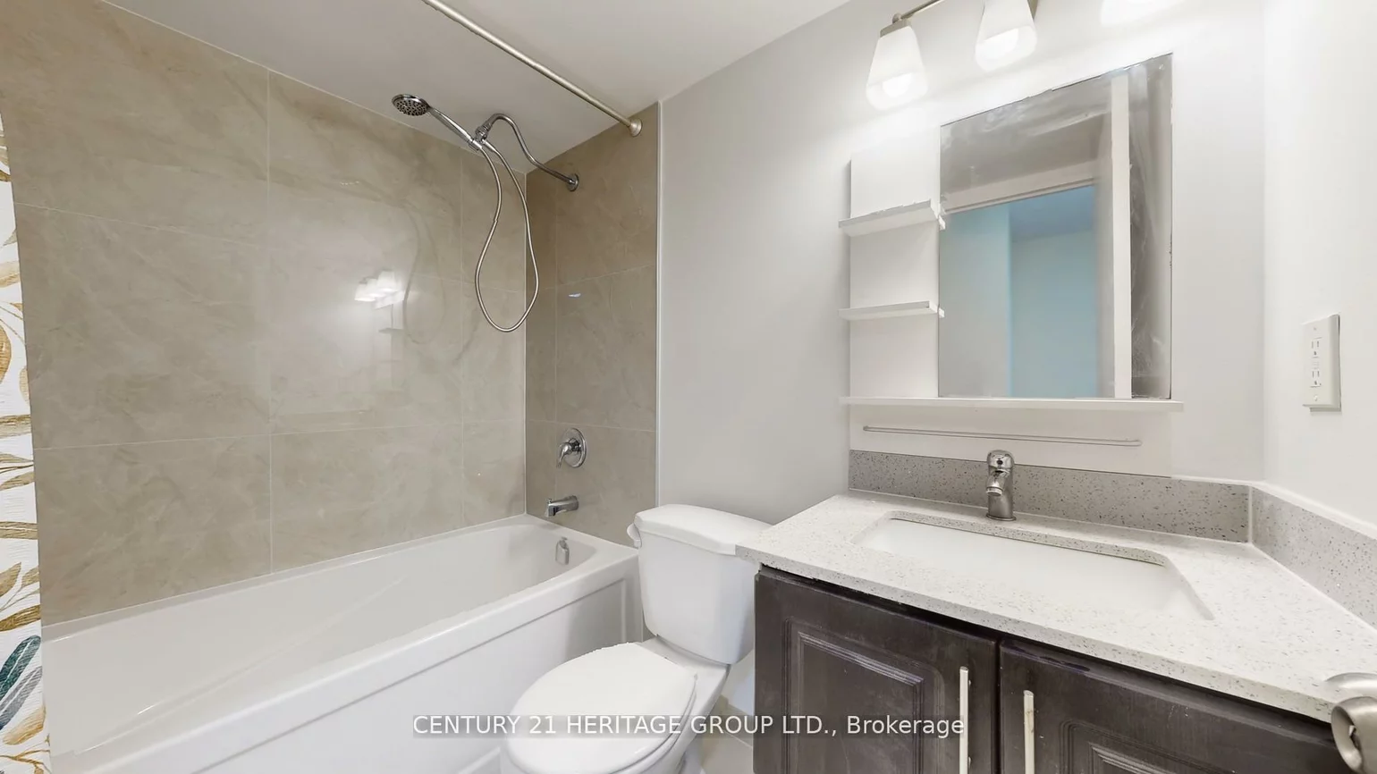 145, Hillcrest, Cooksville, Mississauga