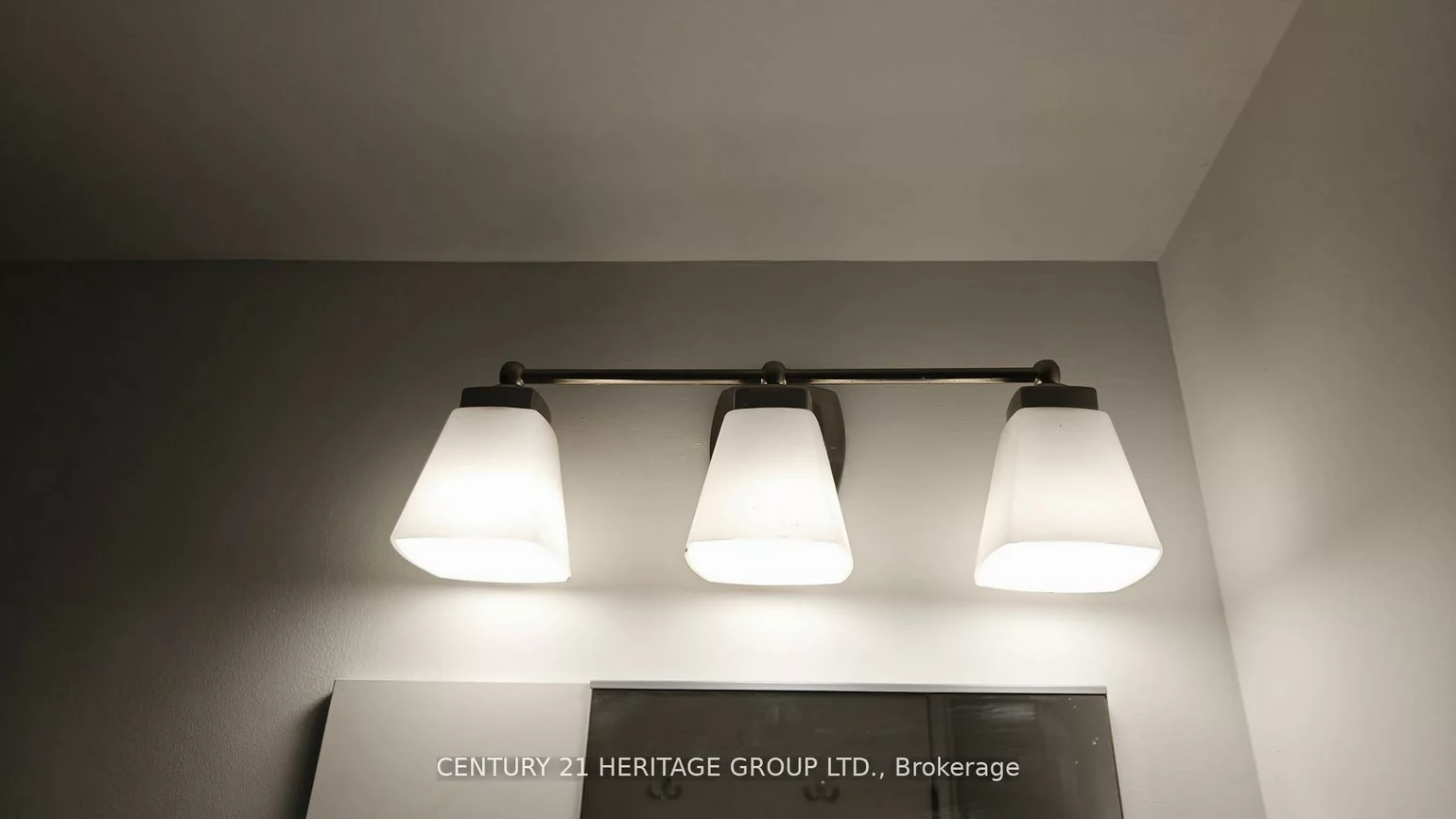 145, Hillcrest, Cooksville, Mississauga