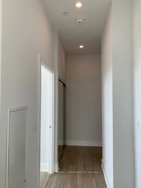 430, Square One, Creditview, Mississauga