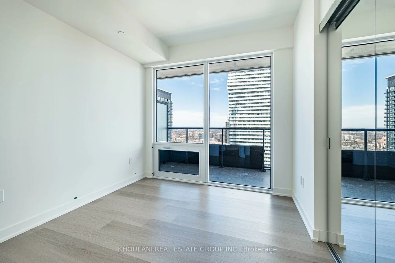 448, Burnhamthorpe, City Centre, Mississauga