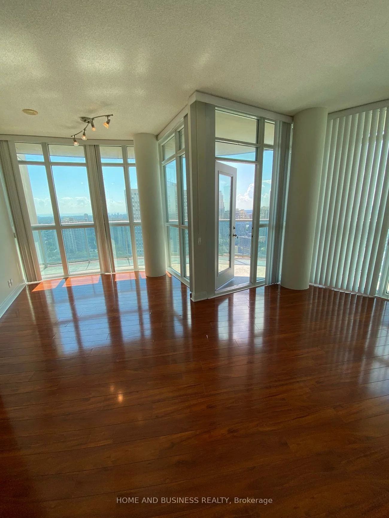 70, Absolute, City Centre, Mississauga