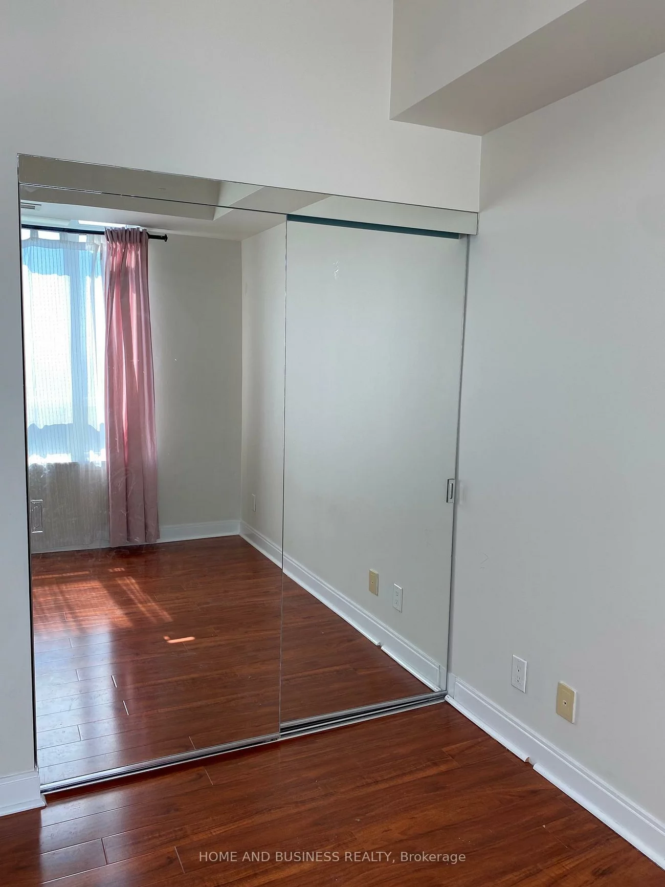 70, Absolute, City Centre, Mississauga