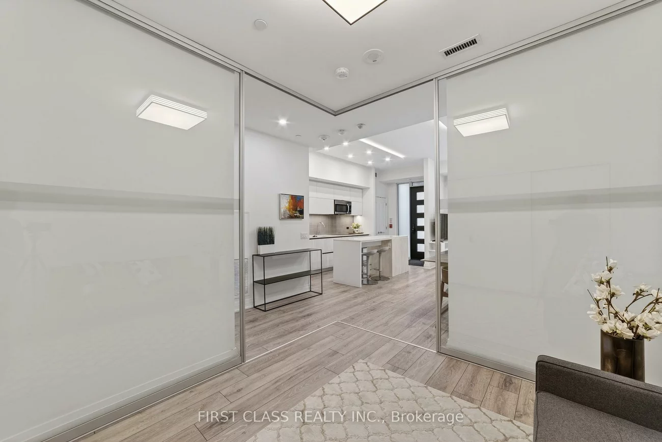 21, Park, Port Credit, Mississauga