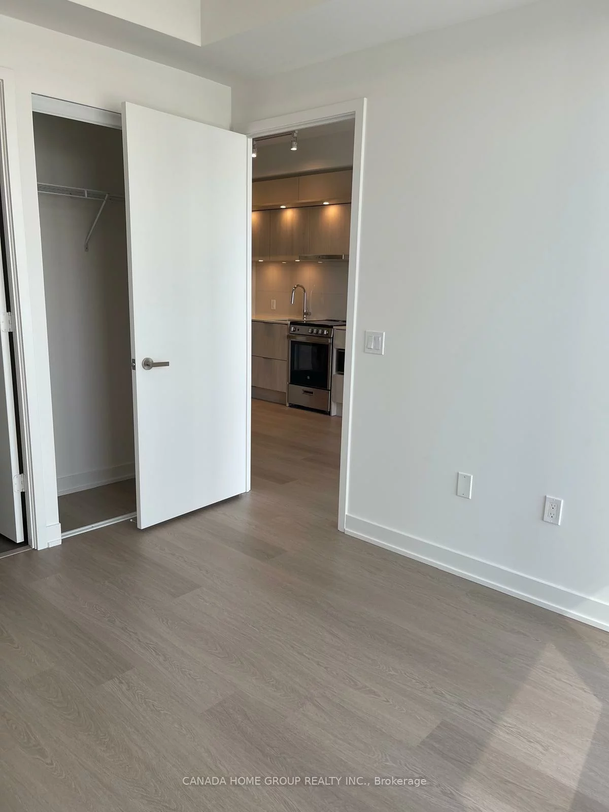 448, Burnhamthorpe, City Centre, Mississauga