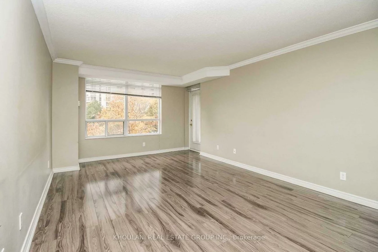 35, Kingsbridge Garden, Hurontario, Mississauga