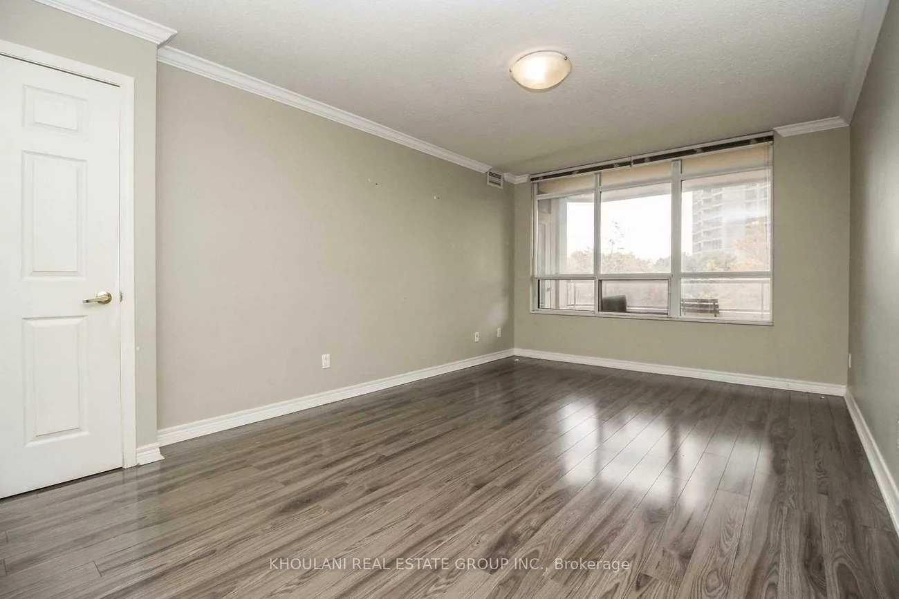 35, Kingsbridge Garden, Hurontario, Mississauga