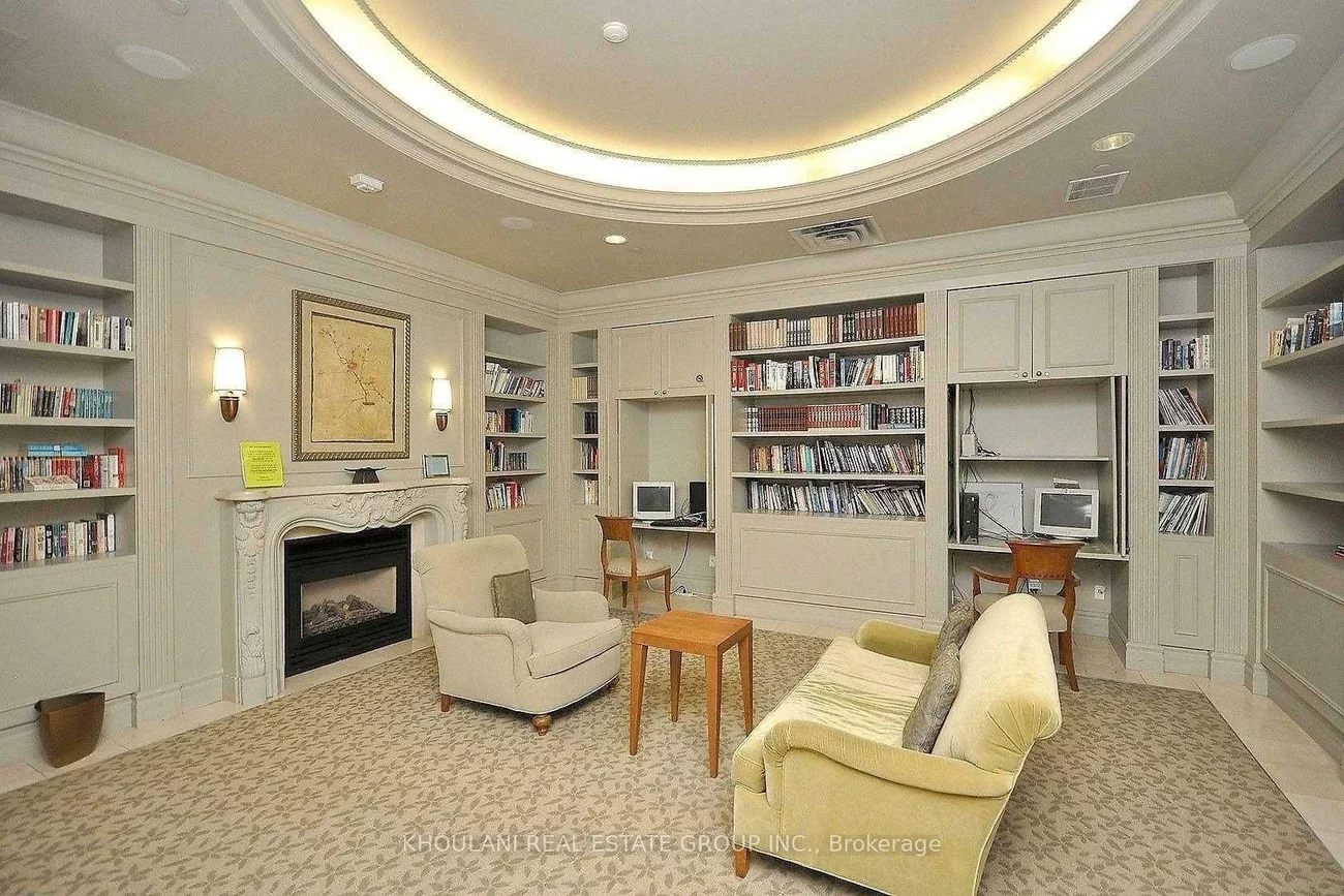 35, Kingsbridge Garden, Hurontario, Mississauga