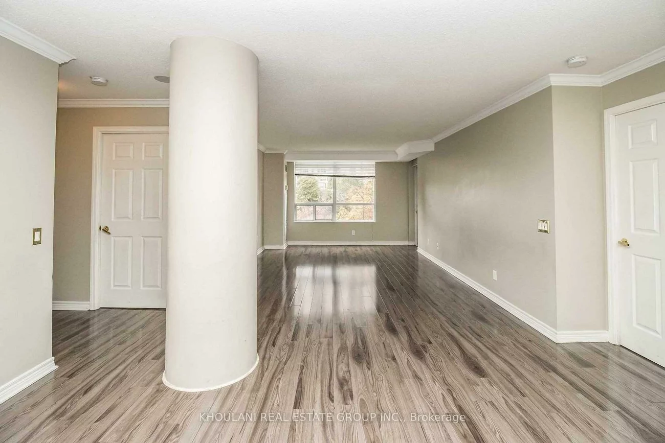 35, Kingsbridge Garden, Hurontario, Mississauga