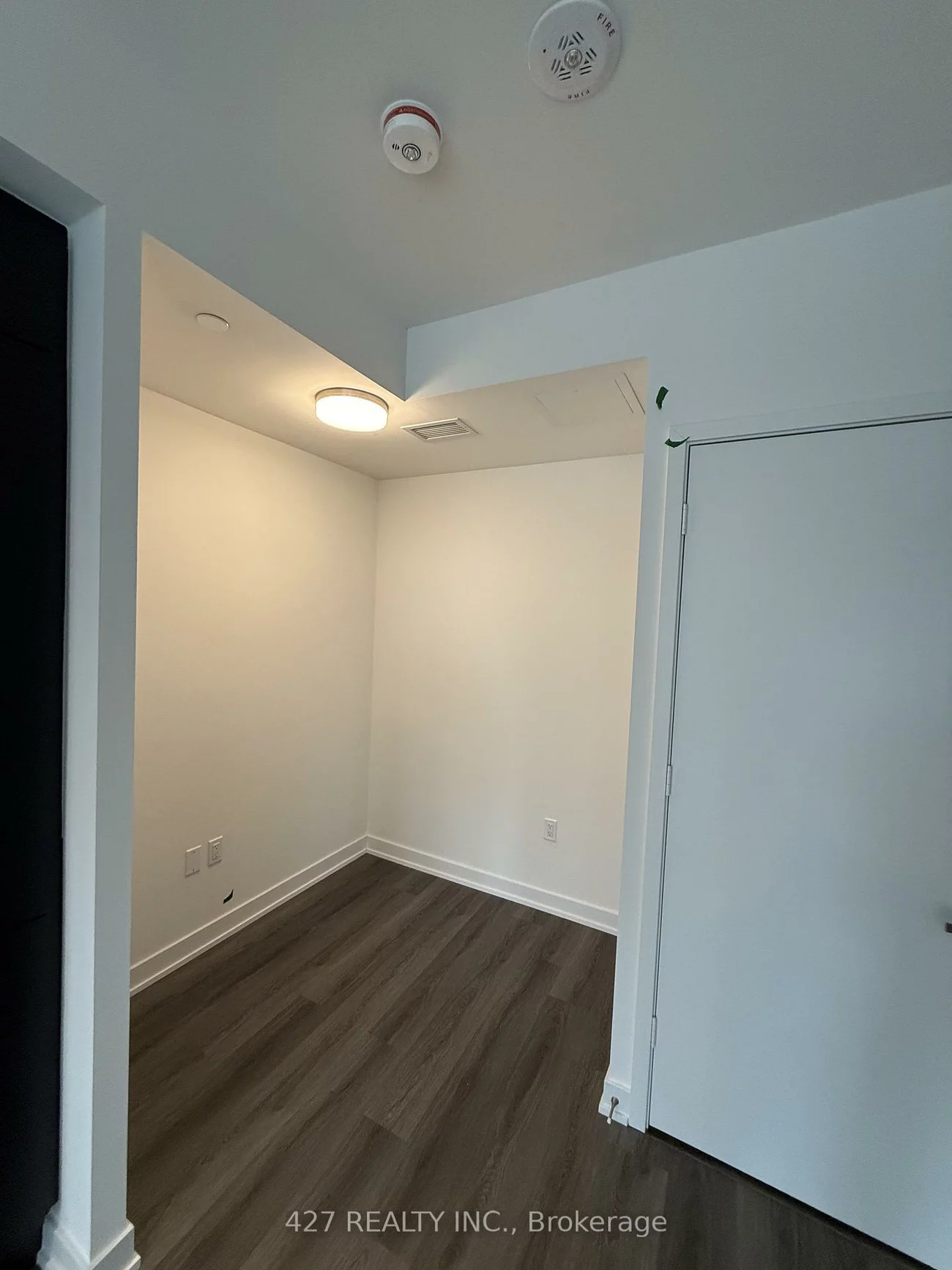 448, BURNHAMTHORPE, City Centre, Mississauga