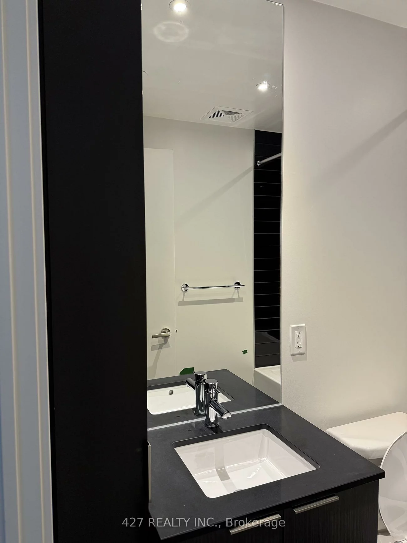 448, BURNHAMTHORPE, City Centre, Mississauga