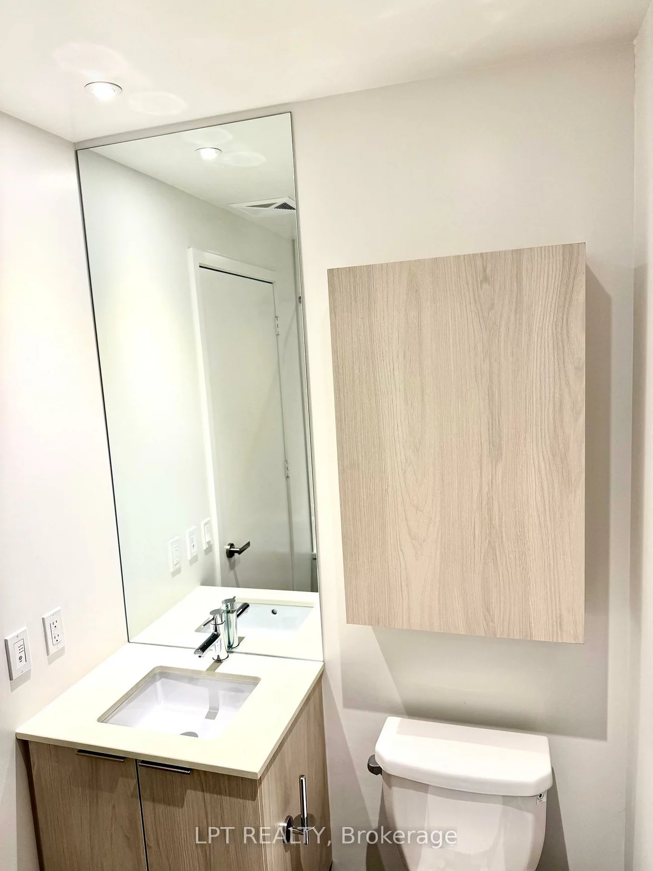 448, Burnhamthorpe, City Centre, Mississauga