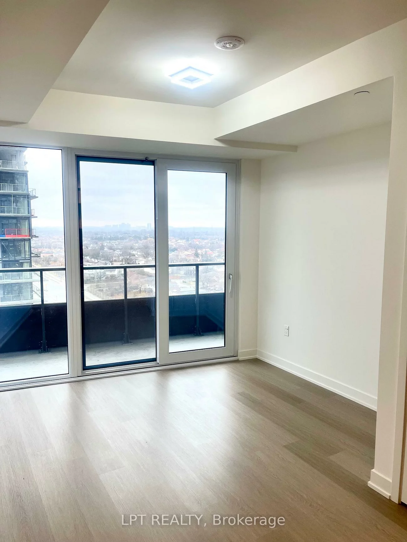 448, Burnhamthorpe, City Centre, Mississauga