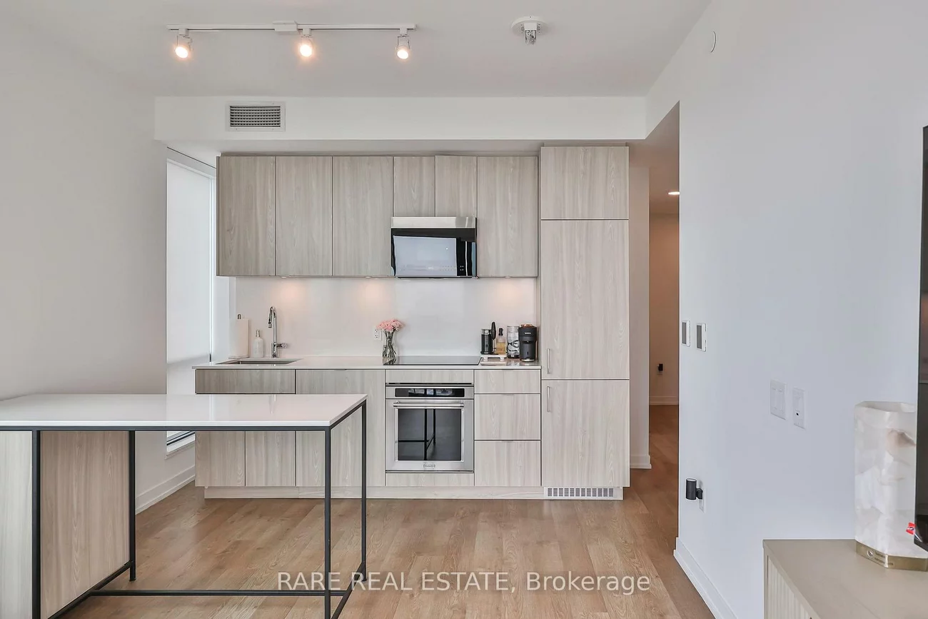 251, Masonry, Port Credit, Mississauga