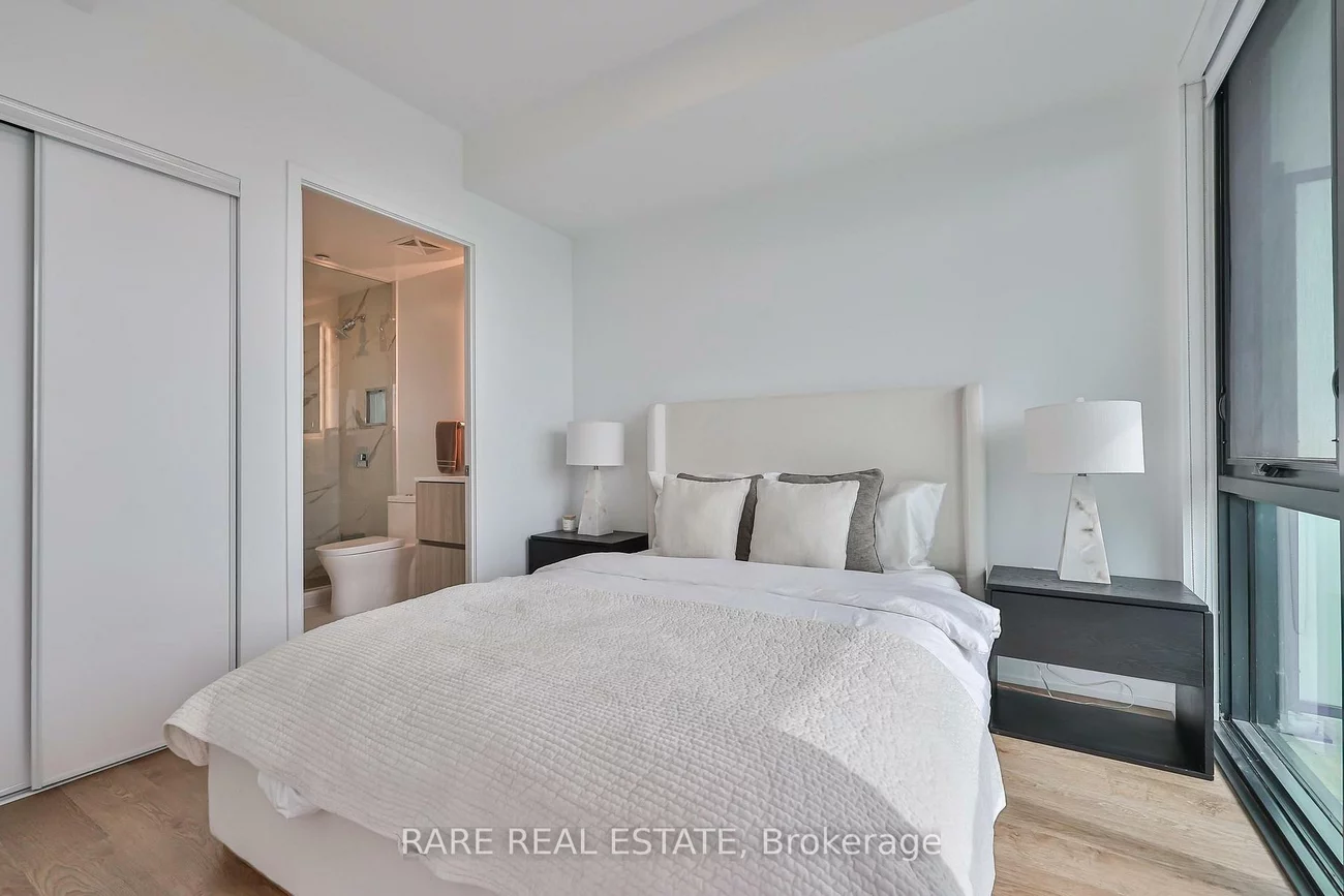 251, Masonry, Port Credit, Mississauga