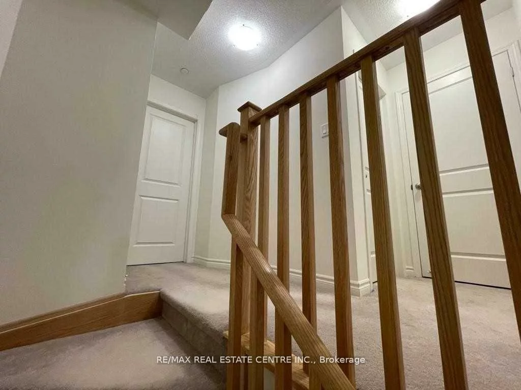 2285, Mcnab, Clarkson, Mississauga