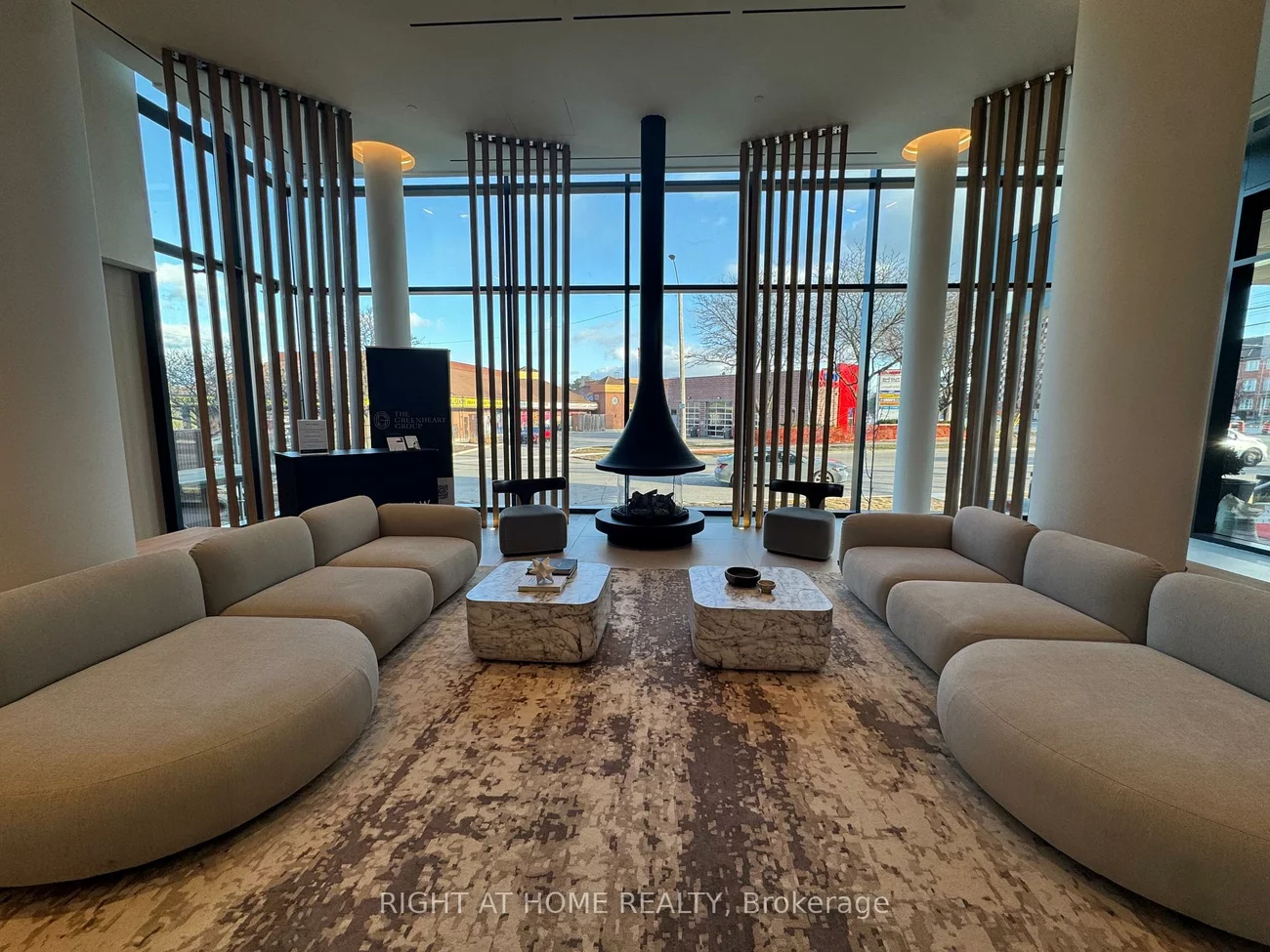 1, Fairview, Mississauga Valleys, Mississauga