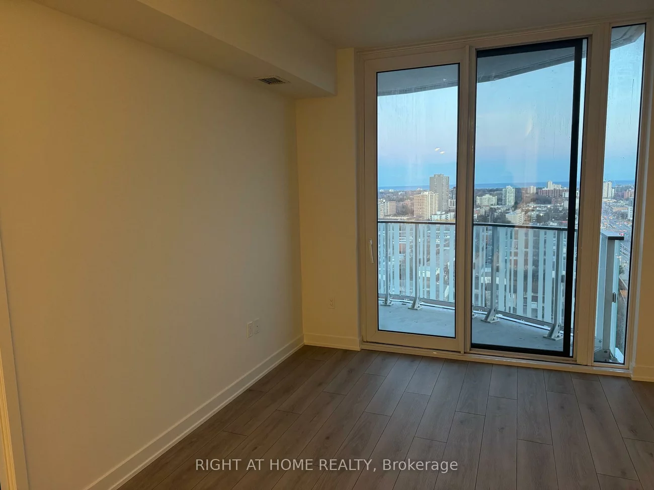 1, Fairview, Mississauga Valleys, Mississauga