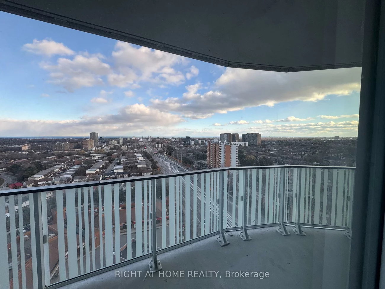 1, Fairview, Mississauga Valleys, Mississauga