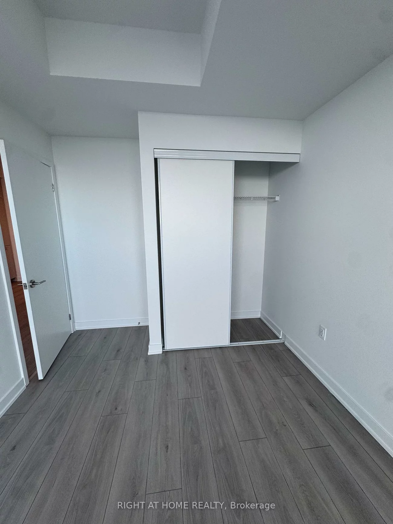 1, Fairview, Mississauga Valleys, Mississauga