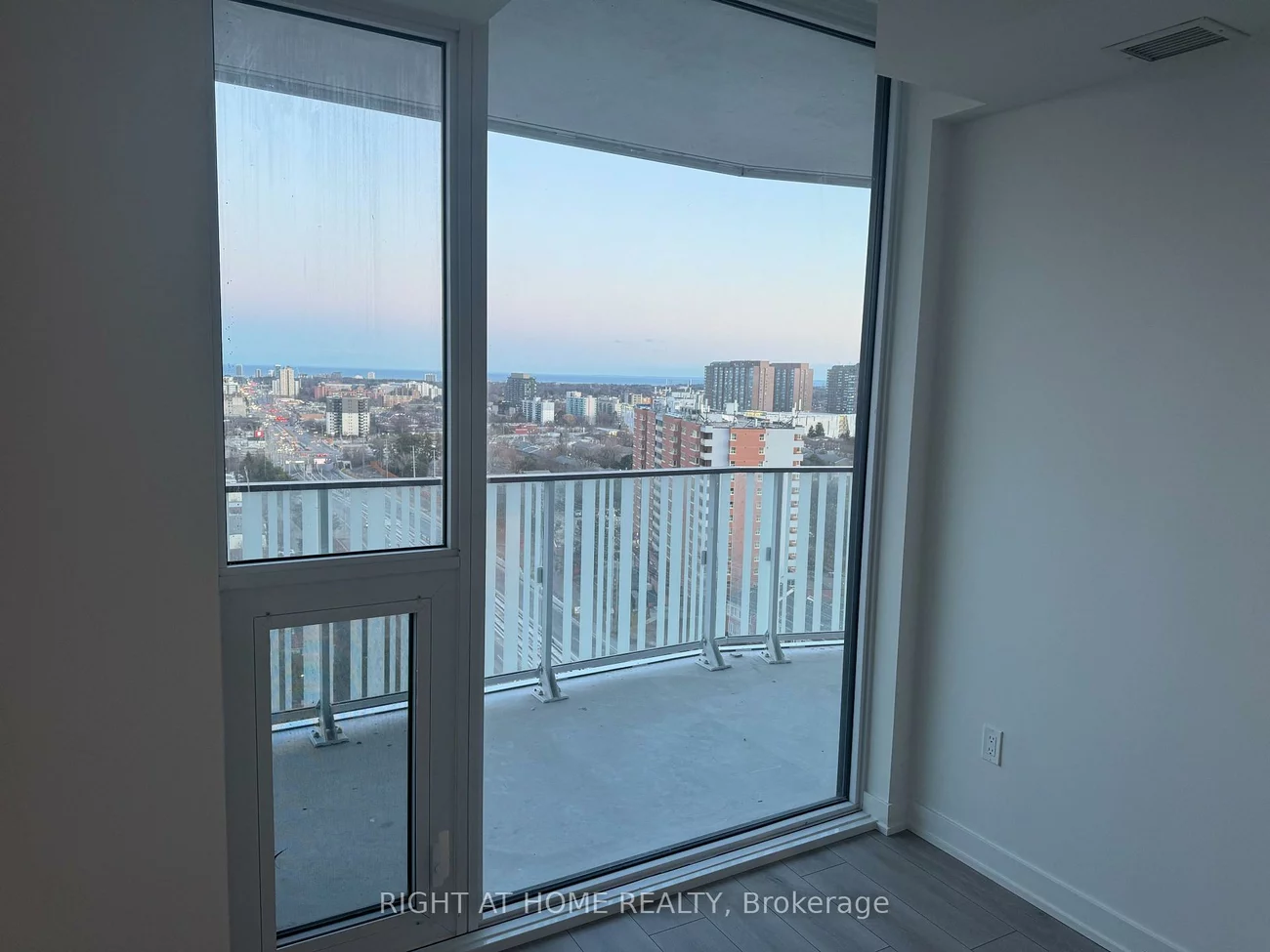 1, Fairview, Mississauga Valleys, Mississauga