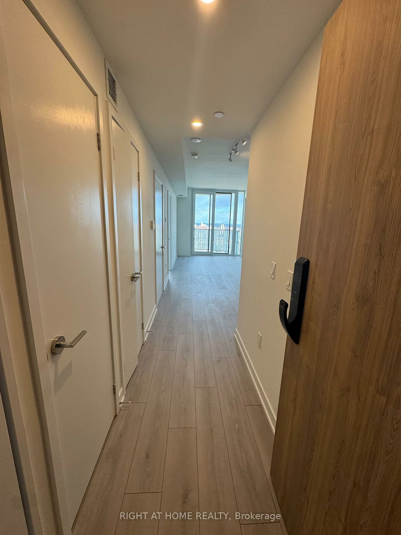 1, Fairview, Mississauga Valleys, Mississauga