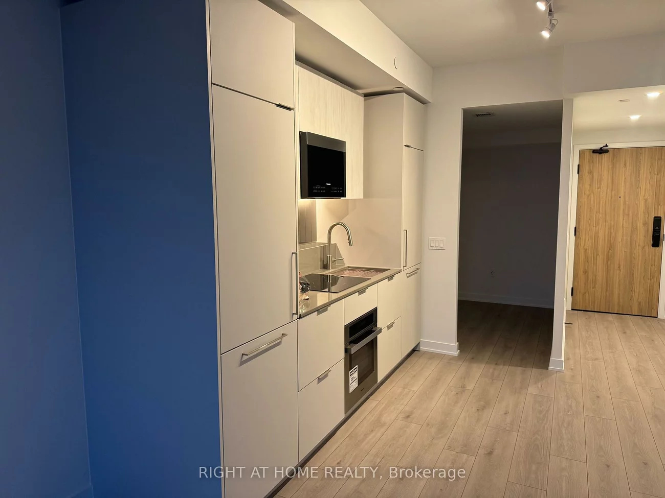 1, Fairview, Mississauga Valleys, Mississauga