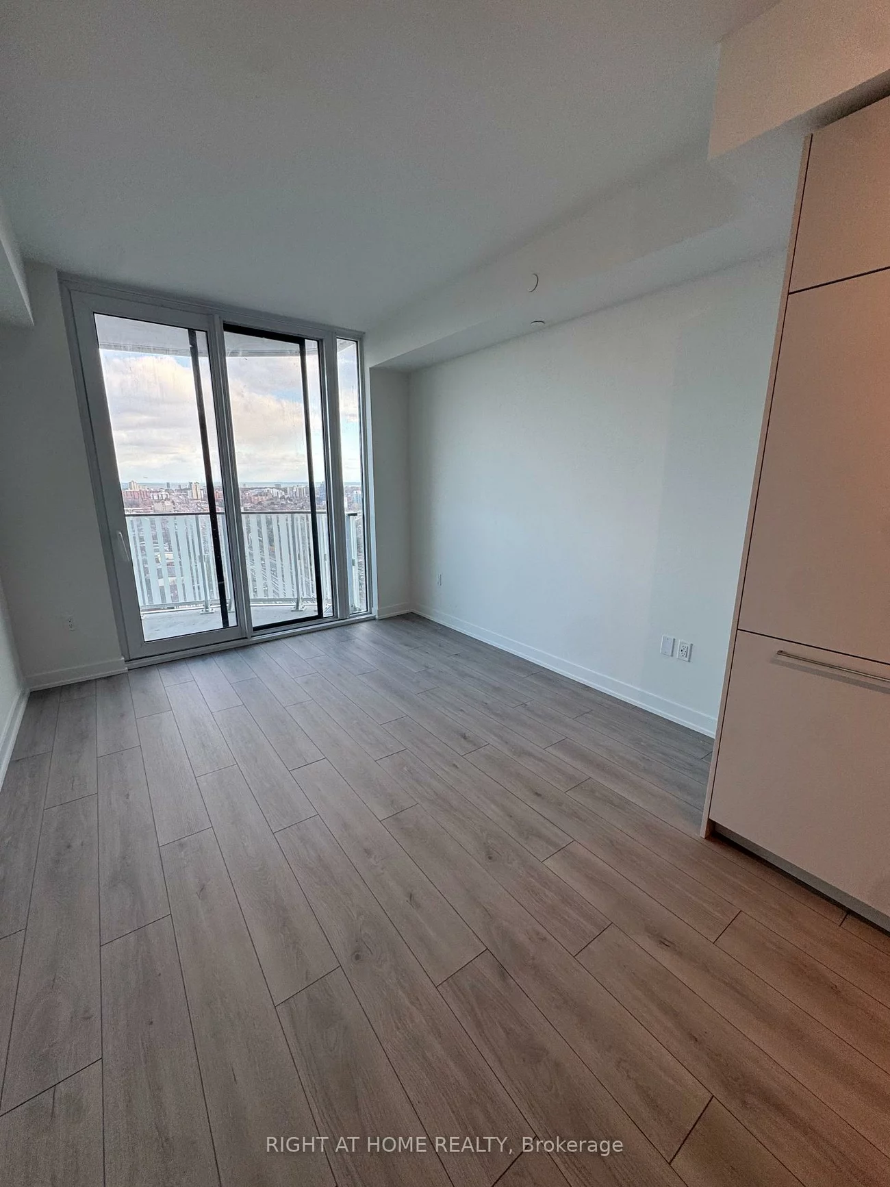 1, Fairview, Mississauga Valleys, Mississauga