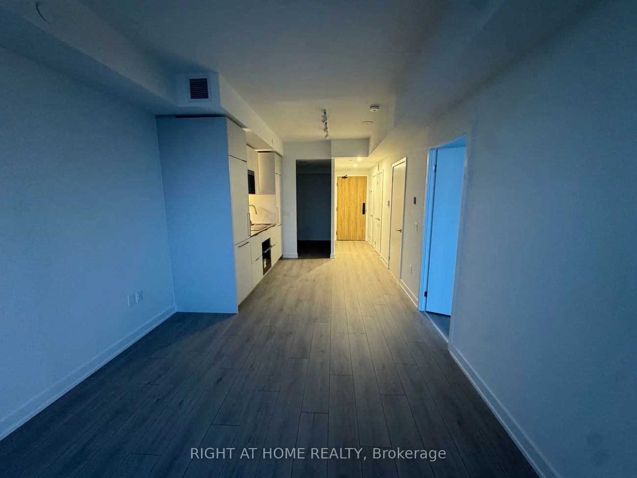 1, Fairview, Mississauga Valleys, Mississauga