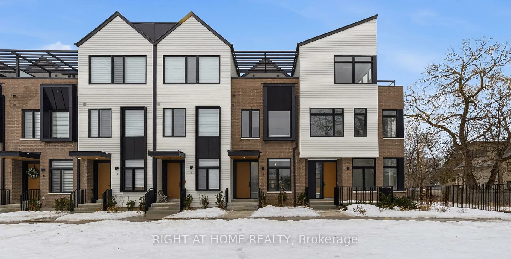 10, Lou Parsons, Port Credit, Mississauga